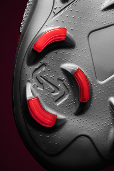 حذاء PHANTOMVSN من NIKE FOOTBALL : بنية جديدة ستُعتمد في كرة القدم